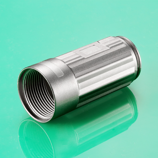 壓鑄廠帶你5分鐘看懂：M12、M23壓鑄件連接器外殼到底差在哪？